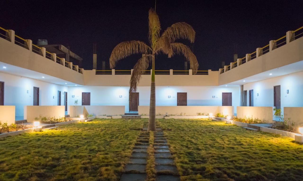 Seagull Beach Resort Chirala Bagian luar foto